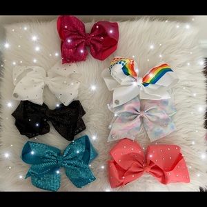 ☆ Cute JoJo Siwa Bows ☆ $20